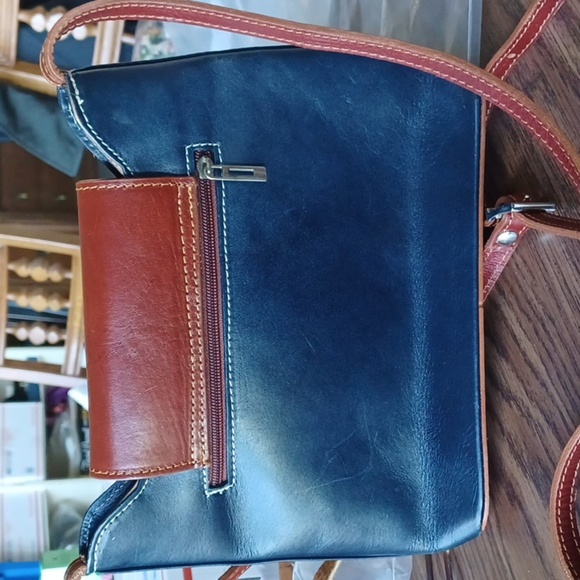 L’Artigiano crossbody purse made in Italy all leather adjustable strap, 10x8x3 - Picture 2 of 6